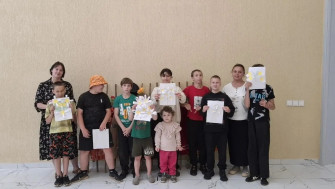 «Мы — одна семья!»: тёплый творческий праздник ко Дню семьи, любви и верности!.